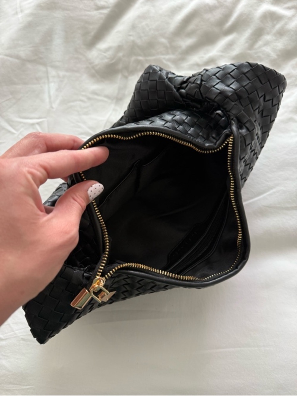 NWOT Woven bag - Picture 4 of 6